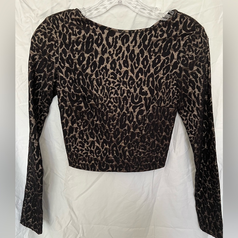 Alice & Olivia Rilo animal print crop top with stretch size 0